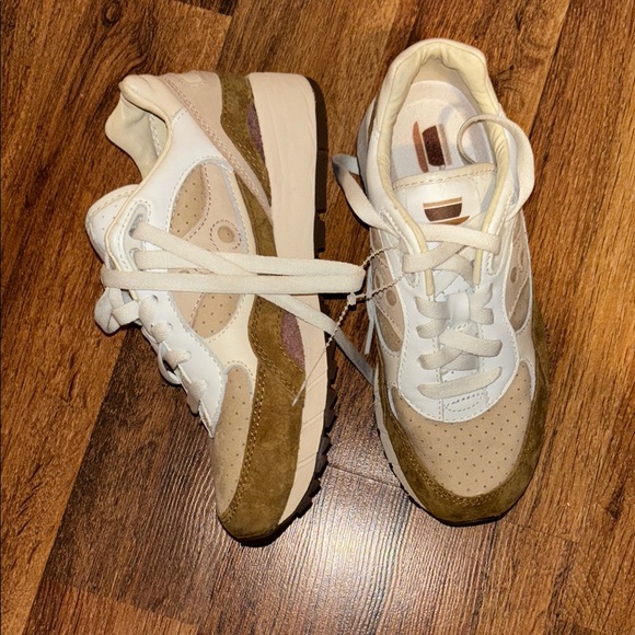 NWOT Saucony Shadow 6000 in Cappuccino size 5.5 - Picture 5 of 11